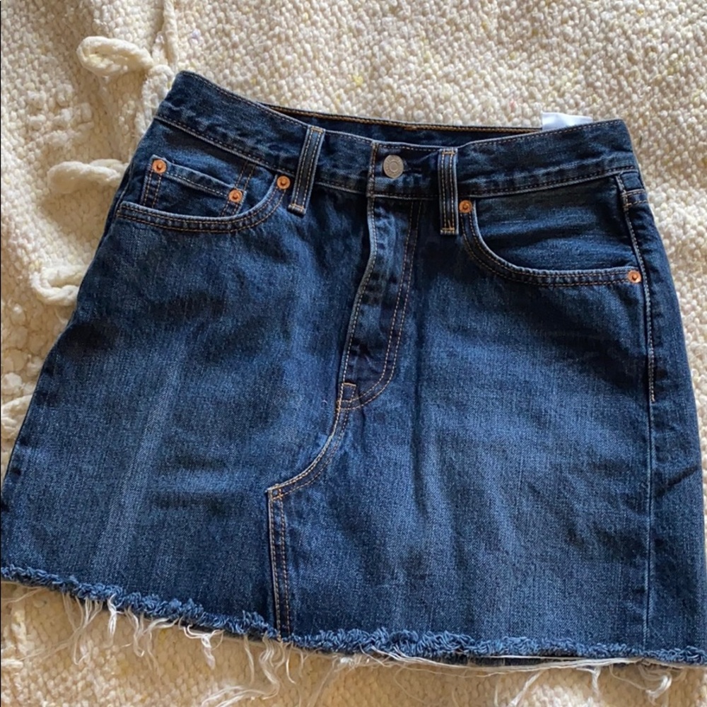Never Worn Classic Levi’s Jean Skirt